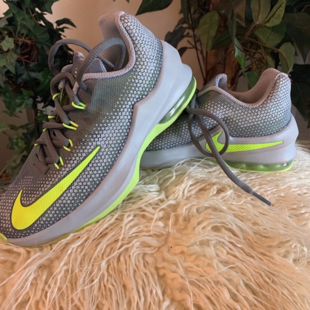 Nike Kids Air Max Infuriate Shoe